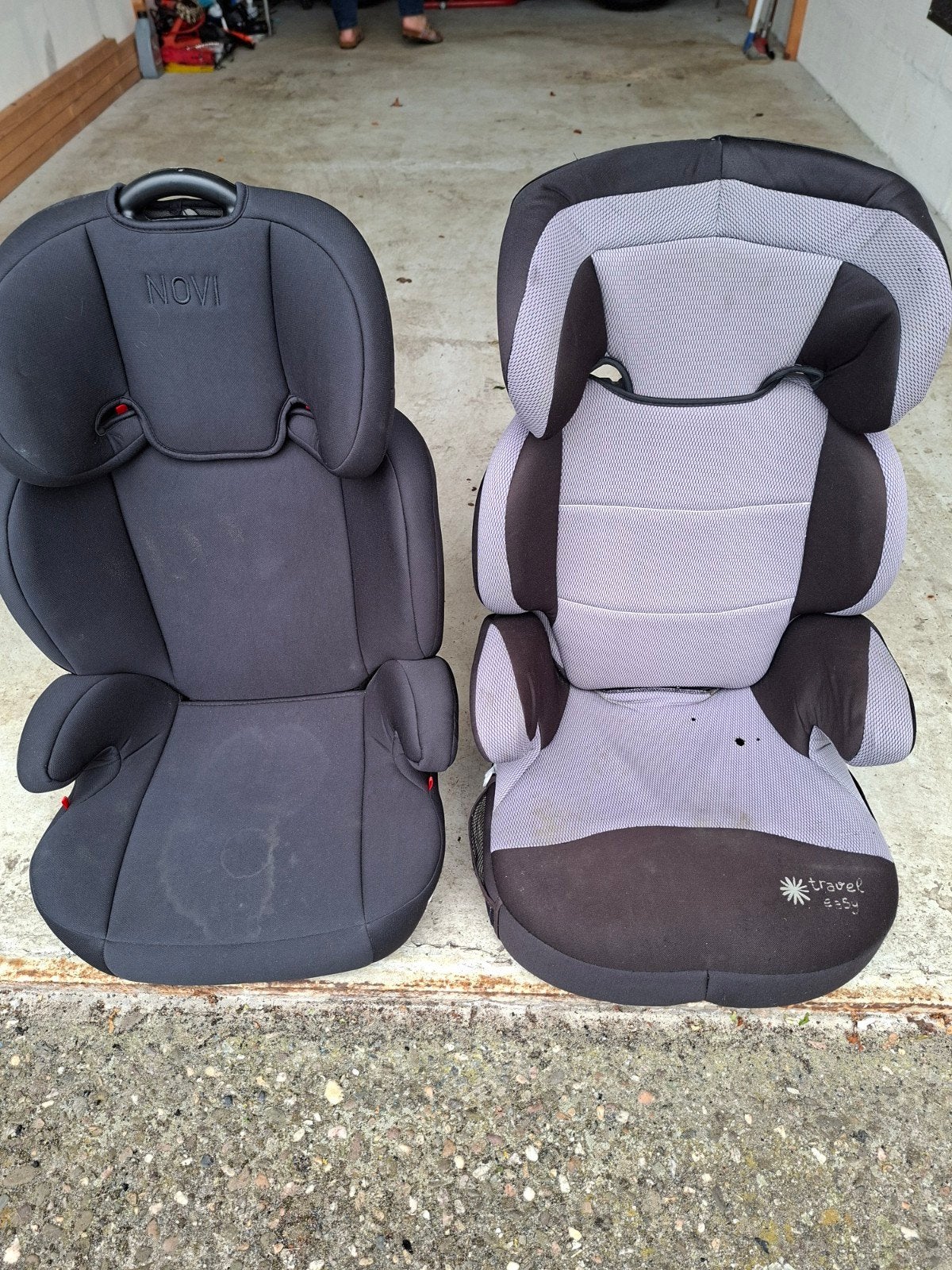 Twee gebruikte kinderstoeltjes - Novi en Travel Easy, Kinderen en Baby's, Autostoeltjes, Overige merken, 9 t/m 36 kg, Gebruikt