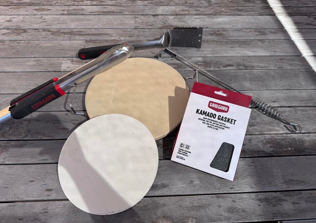 Grill Guru set oa (Pizza steen nieuw, plate setter nieuw), Ophalen of Verzenden, Zo goed als nieuw