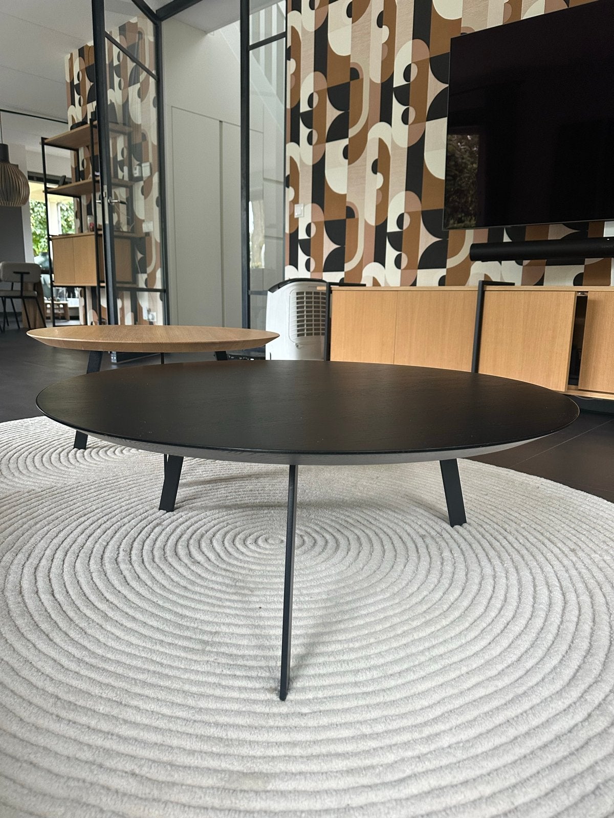 Zwarte ronde New Co salontafel van Studio Henk (90x37cm), Huis en Inrichting, Ophalen, Gebruikt, Rond, 50 tot 100 cm