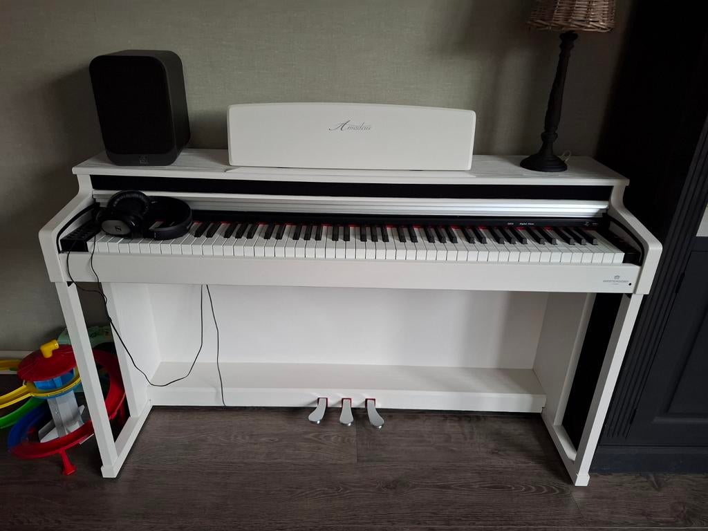 Amadeus Digitaal Piano Wit - Zo goed als nieuw, Muziek en Instrumenten, Piano's, Ophalen, Gebruikt, Wit, Digitaal