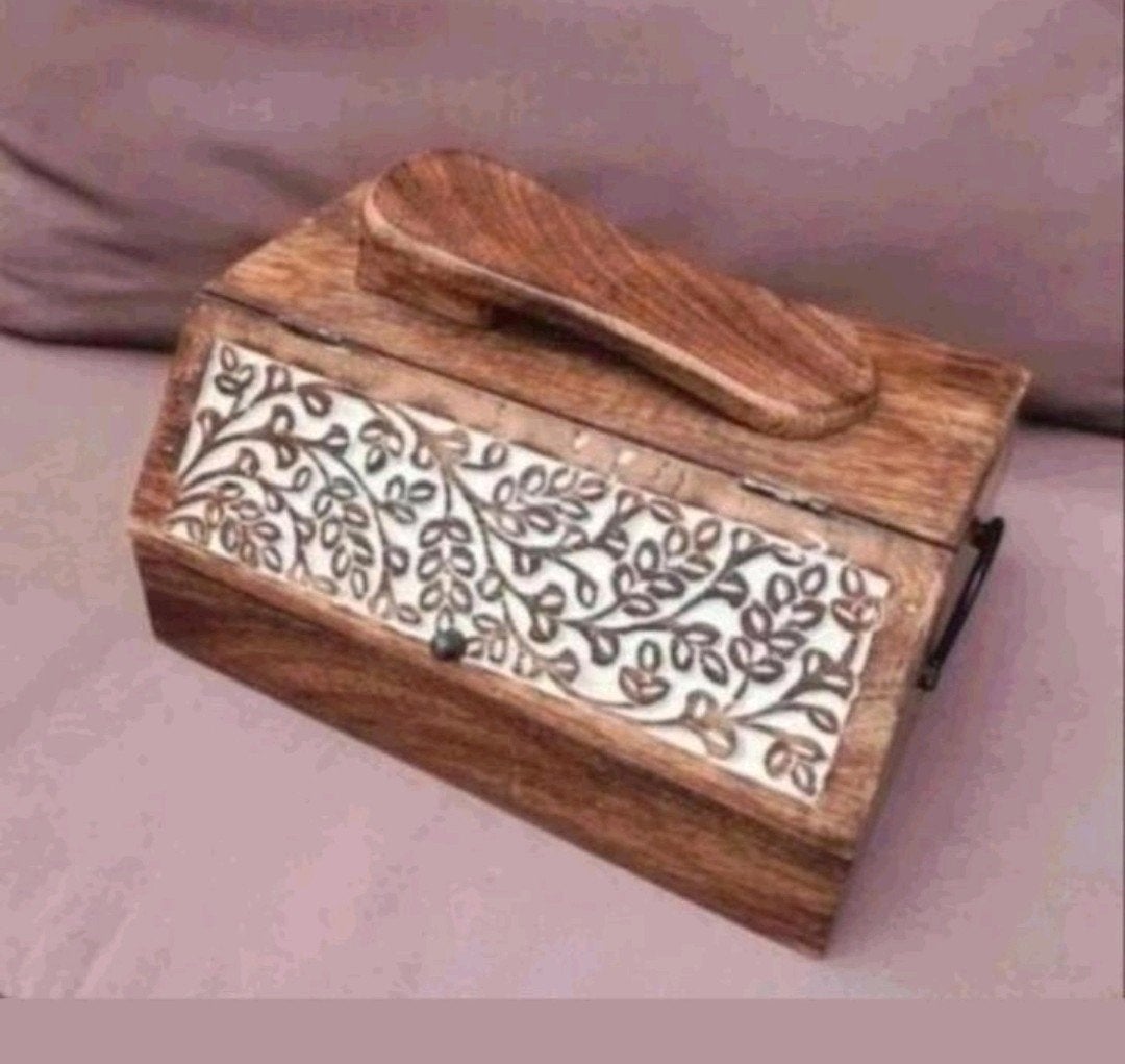 Wooden Shoe Shine and Polish Box
28x22x14 cm, Ophalen of Verzenden, Zo goed als nieuw, Ballerina's
