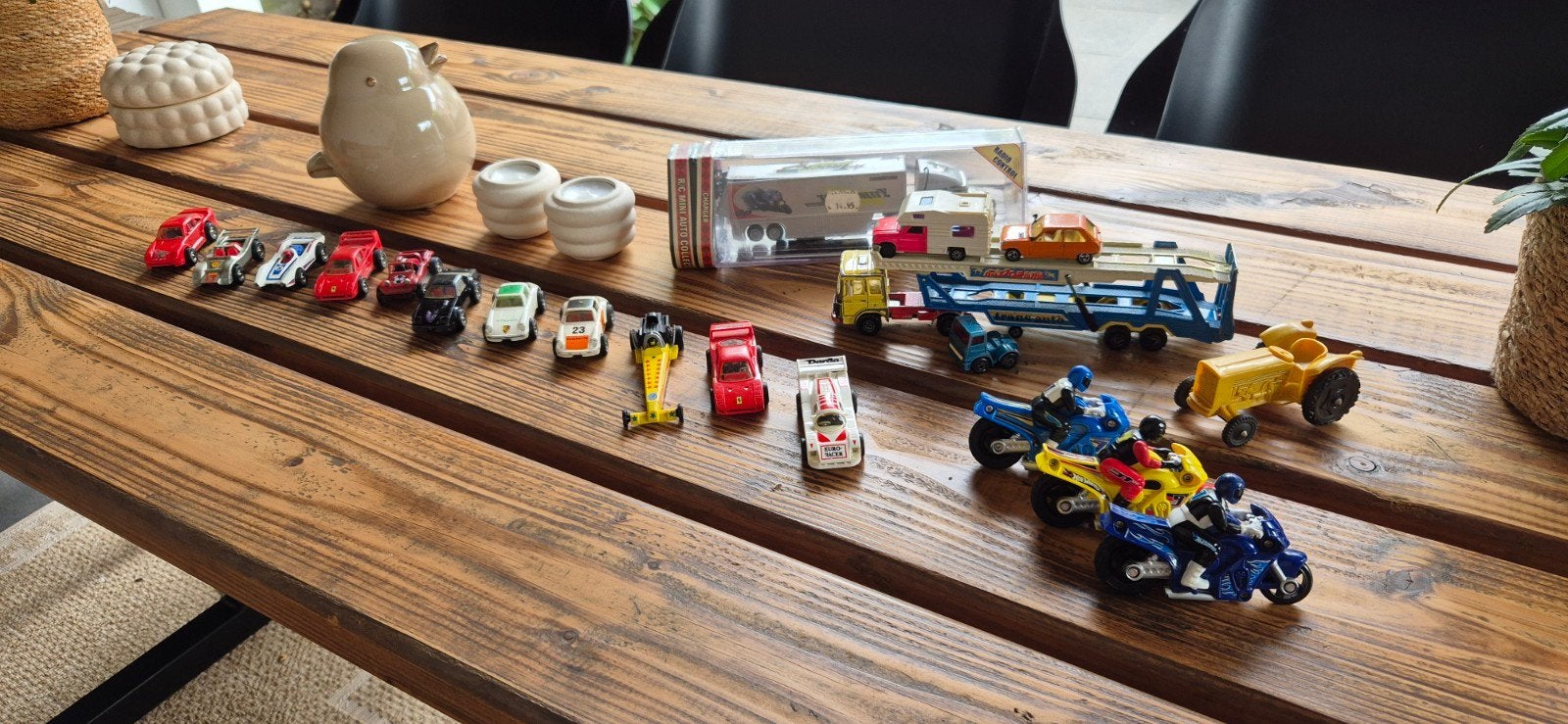 11 x darda , hotwheels motor , etc, Hobby en Vrije tijd, Modelauto's | Overige schalen, Ophalen, Motor