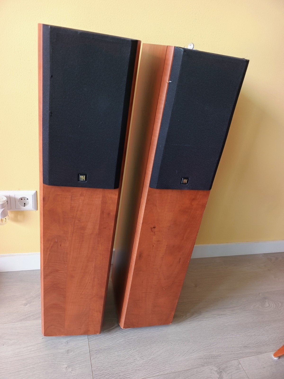 KEF Cresta 30 Vloerstaande Luidsprekers - Houtkleur, Audio, Tv en Foto, Luidsprekers, Vloerstaande luidspreker, Gebruikt, Ophalen of Verzenden