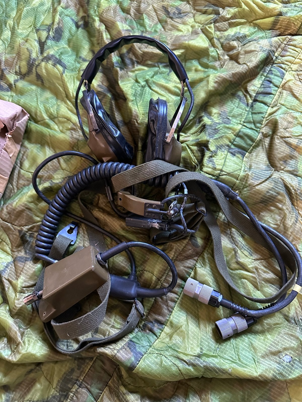 Vietnam Oorlog Koptelefoon PRC-25 met Originele Doos, Verzamelen, Ophalen of Verzenden, Landmacht, Amerika, Overige typen