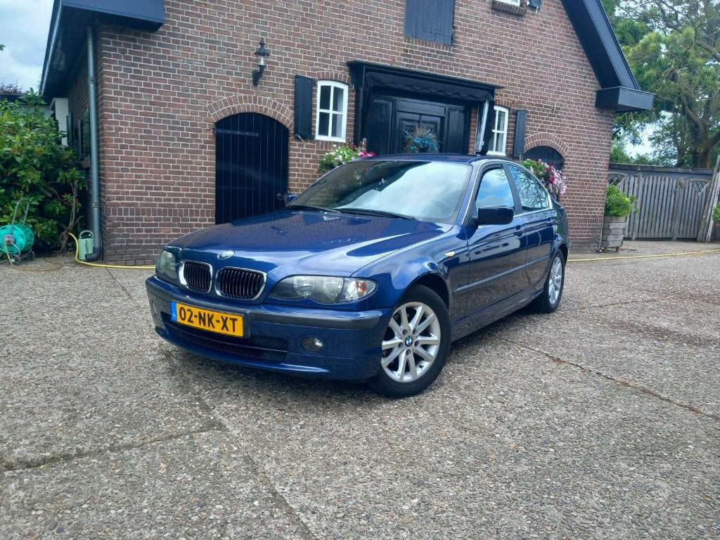 BMW 3-Serie 1.8 I  2003 Blauw Leer! Bijzondere nette auto!, Auto's, BMW, Lederen bekleding, Achterwielaandrijving, 1250 kg, 4 cilinders