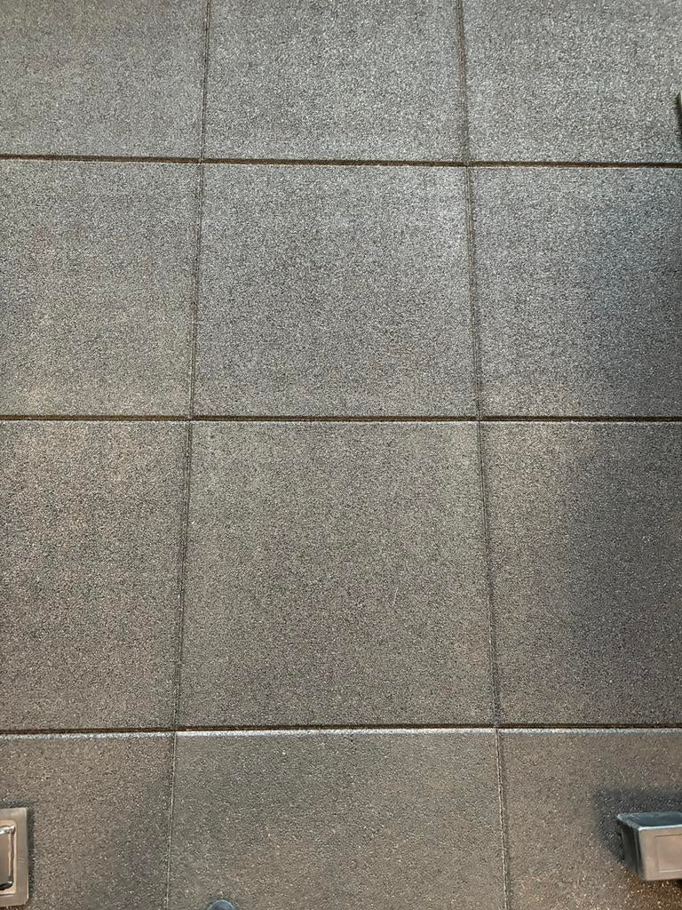 Rubberen vloertegels 50x50, Ophalen, Zo goed als nieuw, Overige typen