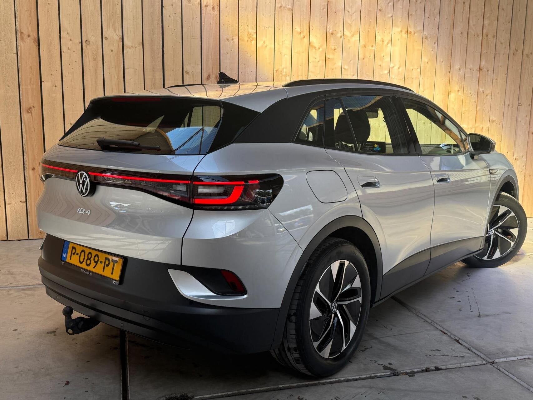 Volkswagen ID.4 Pro 77 kWh Apple CarPlay/Android Auto | Clim, Auto's, Automaat, Achterwielaandrijving, Gebruikt, 528 km