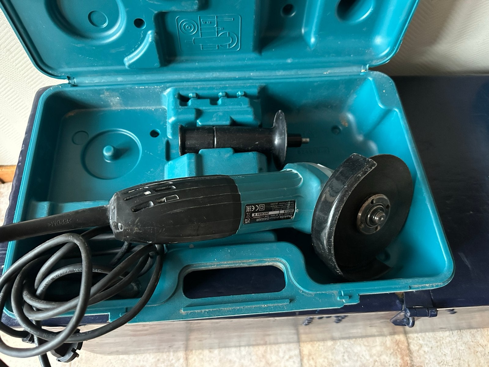 Makita Haakse Slijpmachine GA4030R in Koffer, Doe-het-zelf en Verbouw, Gereedschap | Slijpmachines, Ophalen, Gebruikt, Minder dan 700 watt