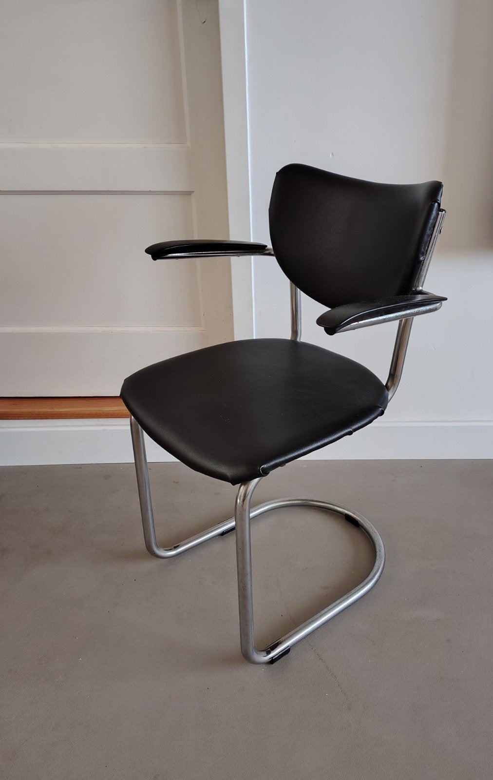 vintage buisframe stoel, Ophalen, Gebruikt, Wit, Eén