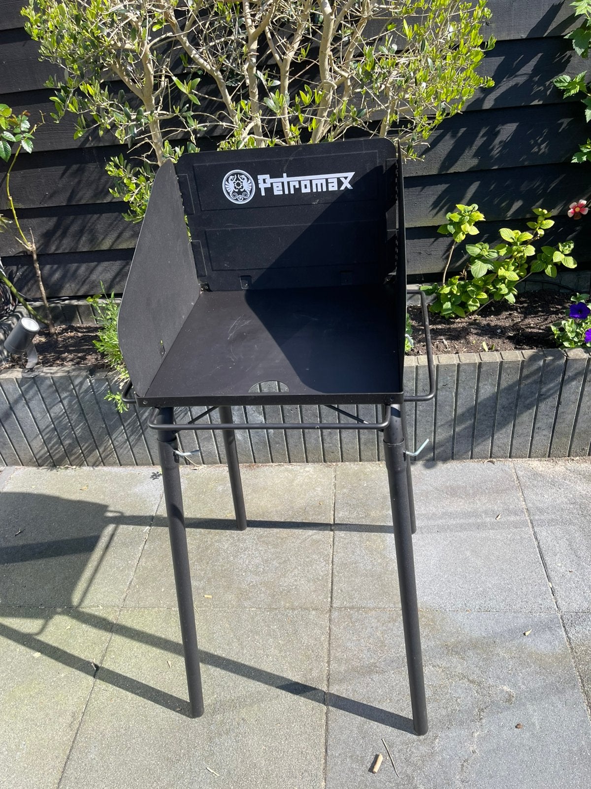 Petromax tafel, Tuin en Terras, Buitenkeukens, Ophalen, Zo goed als nieuw, Houtskool