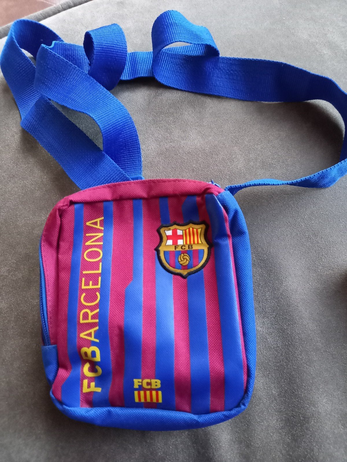 Leuk klein schoudertasje / tas FC Barcelona, Sieraden, Tassen en Uiterlijk, Tassen | Schoudertassen, Ophalen of Verzenden, Gebruikt