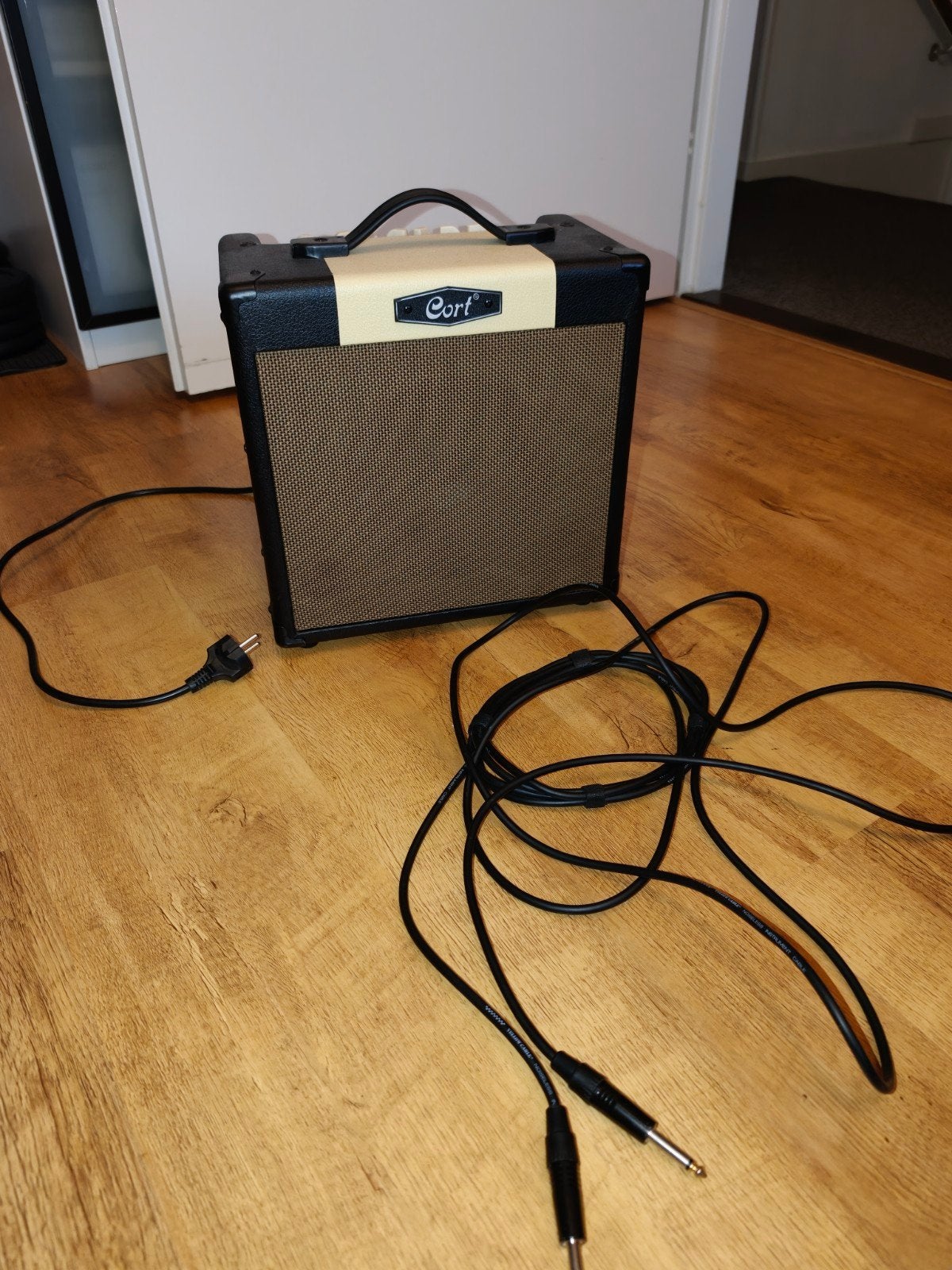 Cort gitaar versterker (CM15R), Ophalen, Gebruikt, Minder dan 50 watt