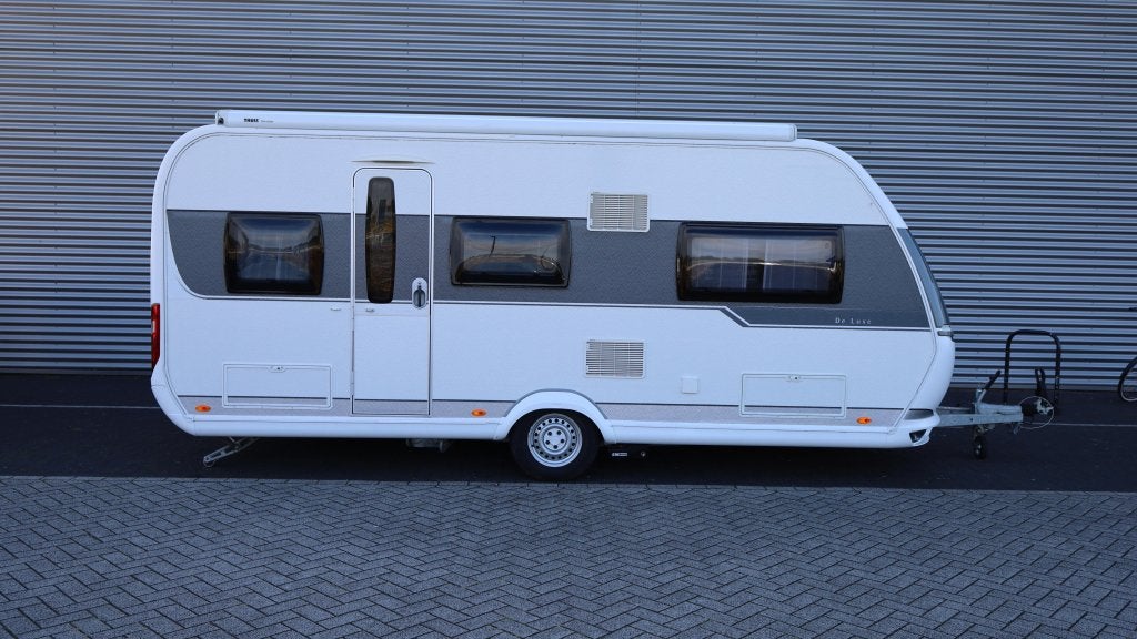 Hobby De Luxe 495 UL 2 enkele bedden, Schokbreker, Rondzit, Hobby, Bedrijf