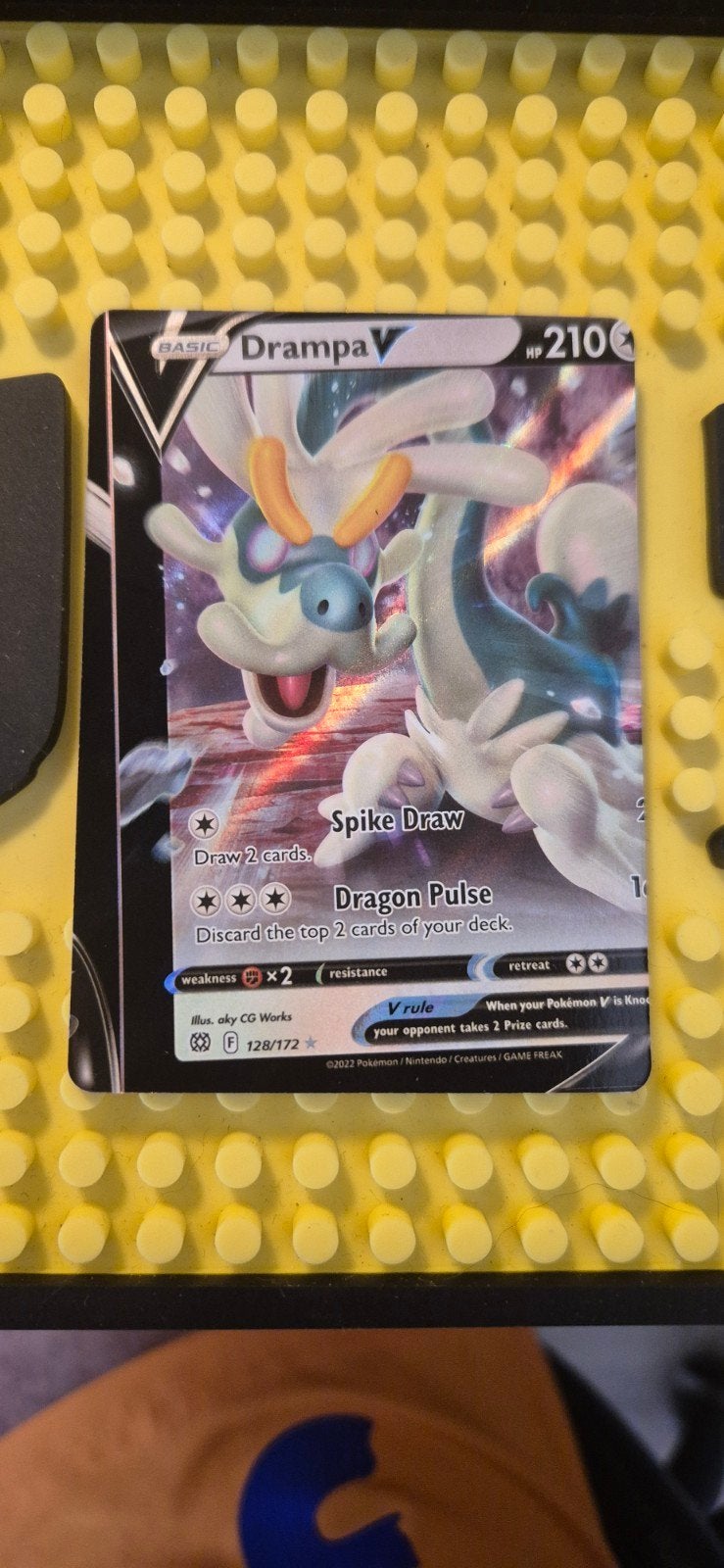 Drampa V Pokémon Kaart (Foil) - Zeldzaam, Ophalen of Verzenden, Zo goed als nieuw, Losse kaart, Foil