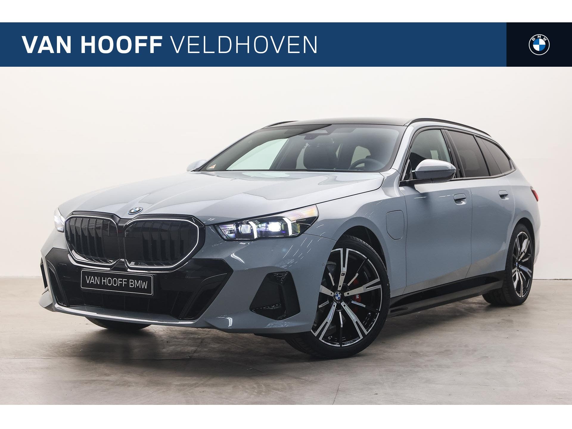 BMW 5 Serie Touring 530e M Sport Automaat / Panoramadak / Tr