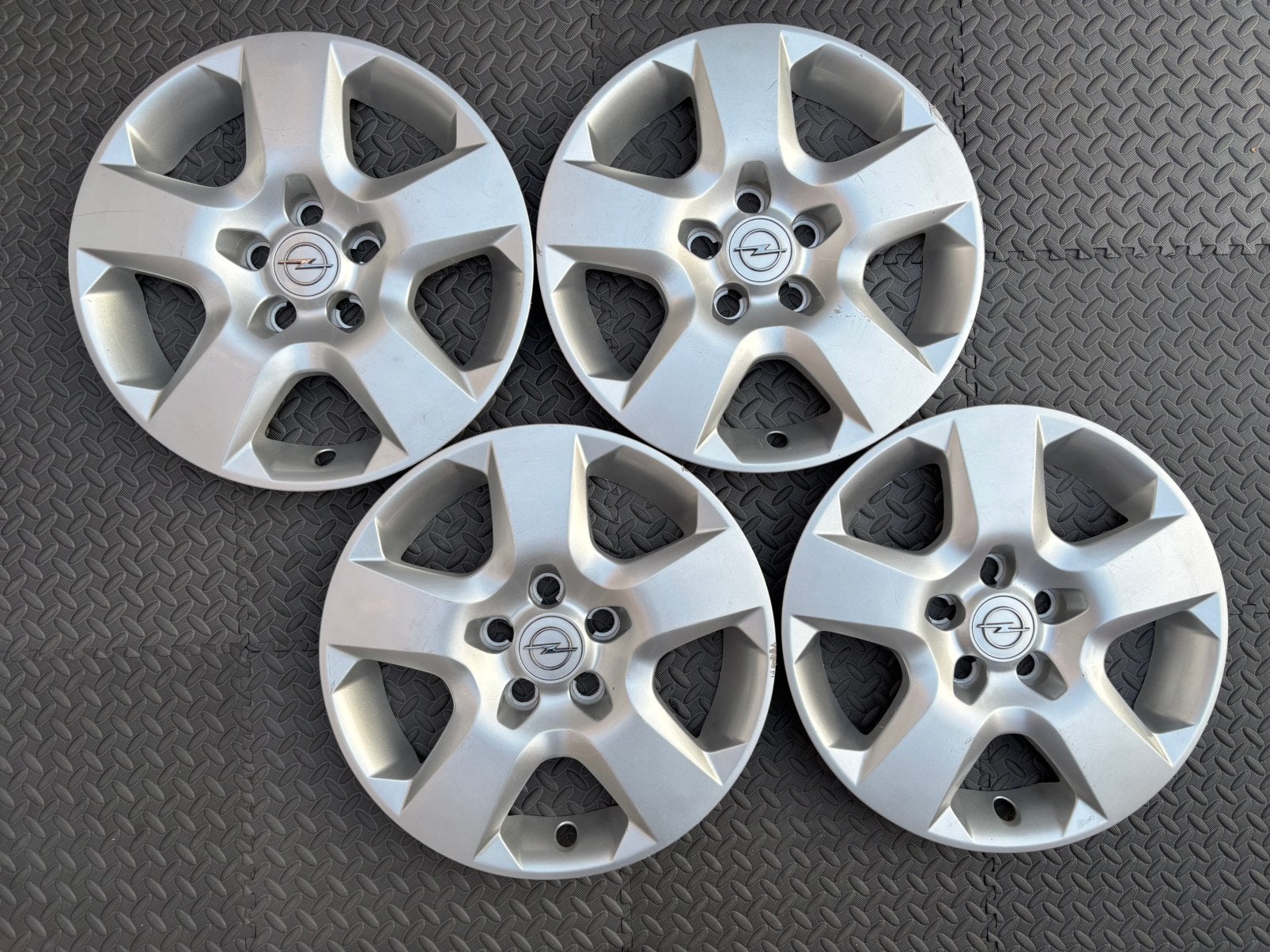 Set orig Opel Astra, Zafira en Vectra wieldoppen 16 inch, Auto diversen, Wieldoppen, Ophalen of Verzenden, Gebruikt