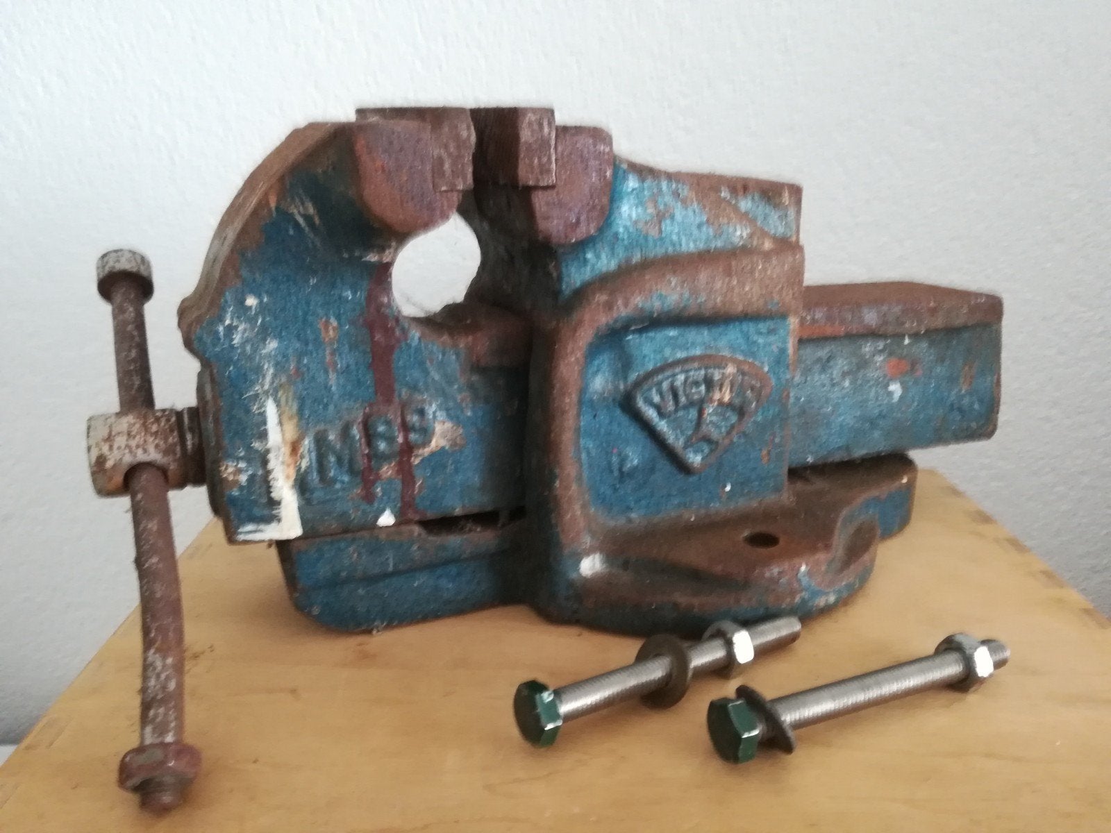 bankschroef, Ophalen of Verzenden, Gebruikt, Minder dan 70 cm, Bankschroef