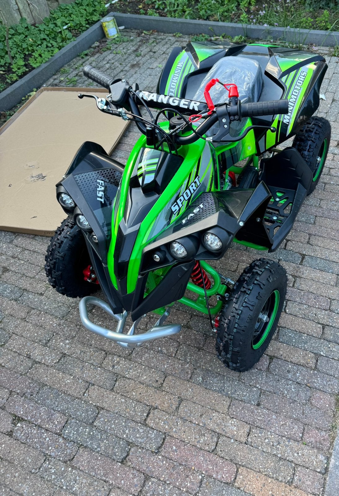 Kinderquad met benzine, Fietsen en Brommers, Ophalen of Verzenden, Overige typen