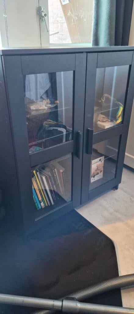 Zwart vitrinekastje met glazen deuren ikea brimnes, Ophalen, Glas, 50 tot 100 cm, Minder dan 100 cm