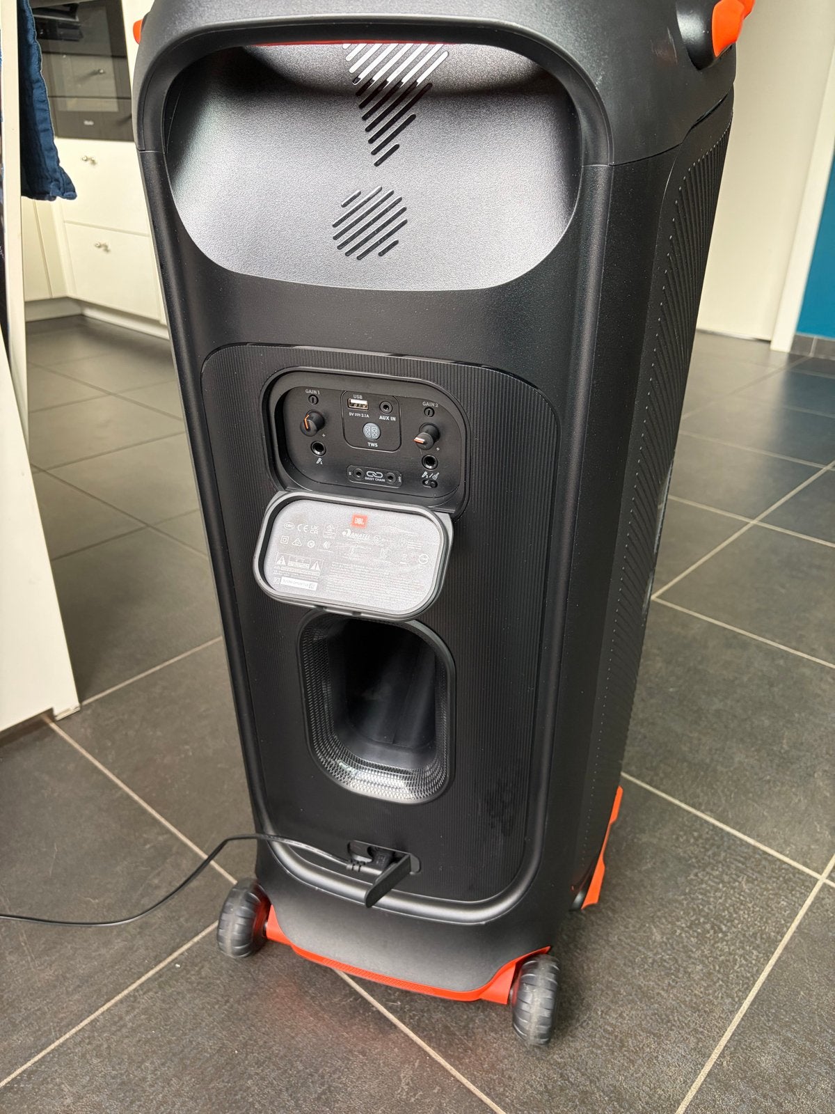 Foto 4 van JBL PartyBox 710 - Krachtige Party Speaker met Lichteffecten