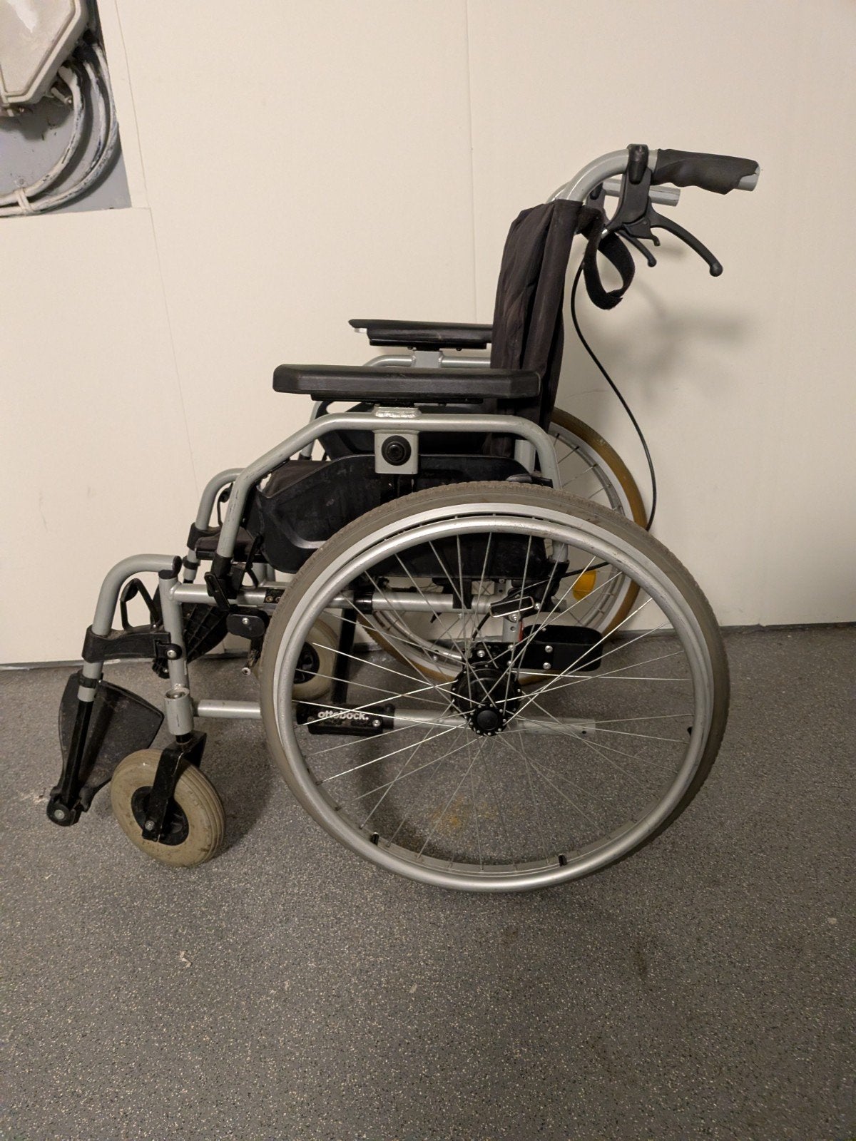Ottobock opvouwbare rolstoel, Ophalen of Verzenden, Duwrolstoel