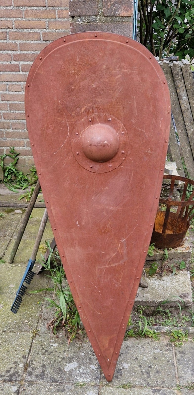 Handmatig verouderd schild voor LARP of decoratie, Ophalen of Verzenden, Gebruikt, Toneelattributen of Onderdelen