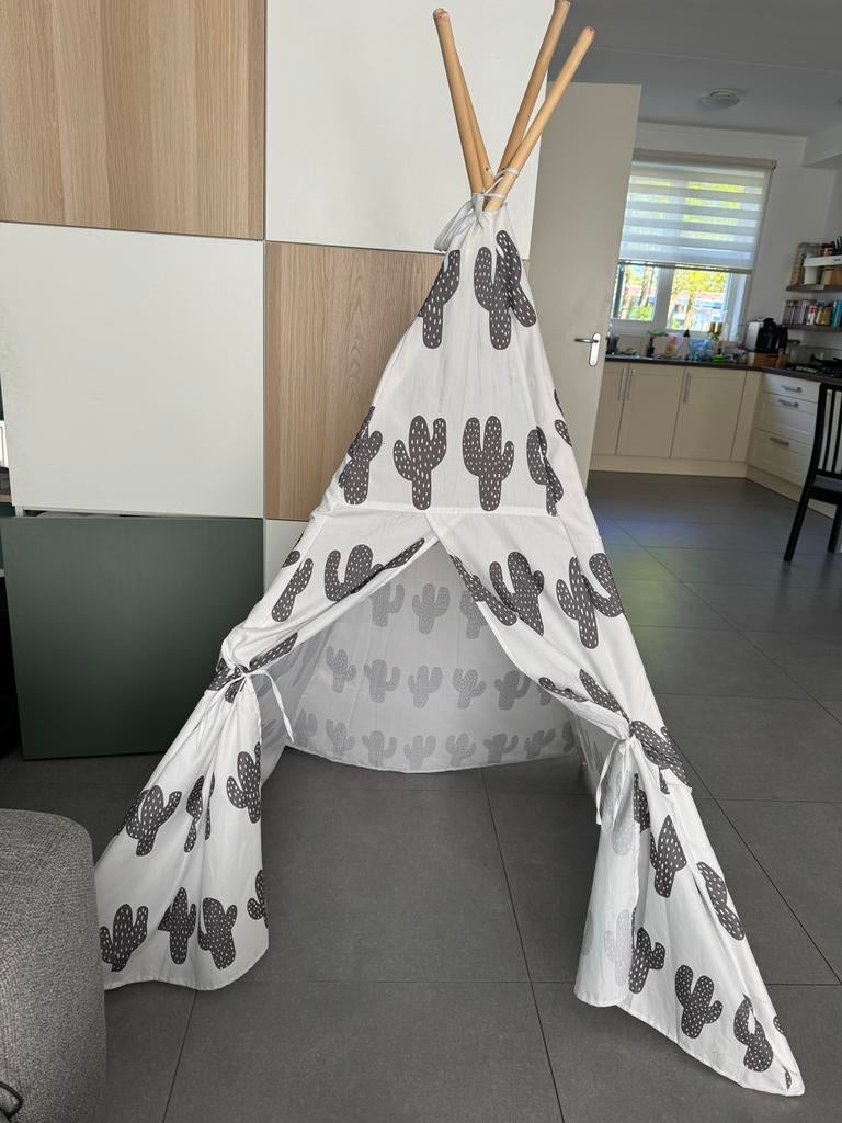 Leuke Tipitent Speeltent voor Kinderen met Cactusprint, Ophalen, Gebruikt