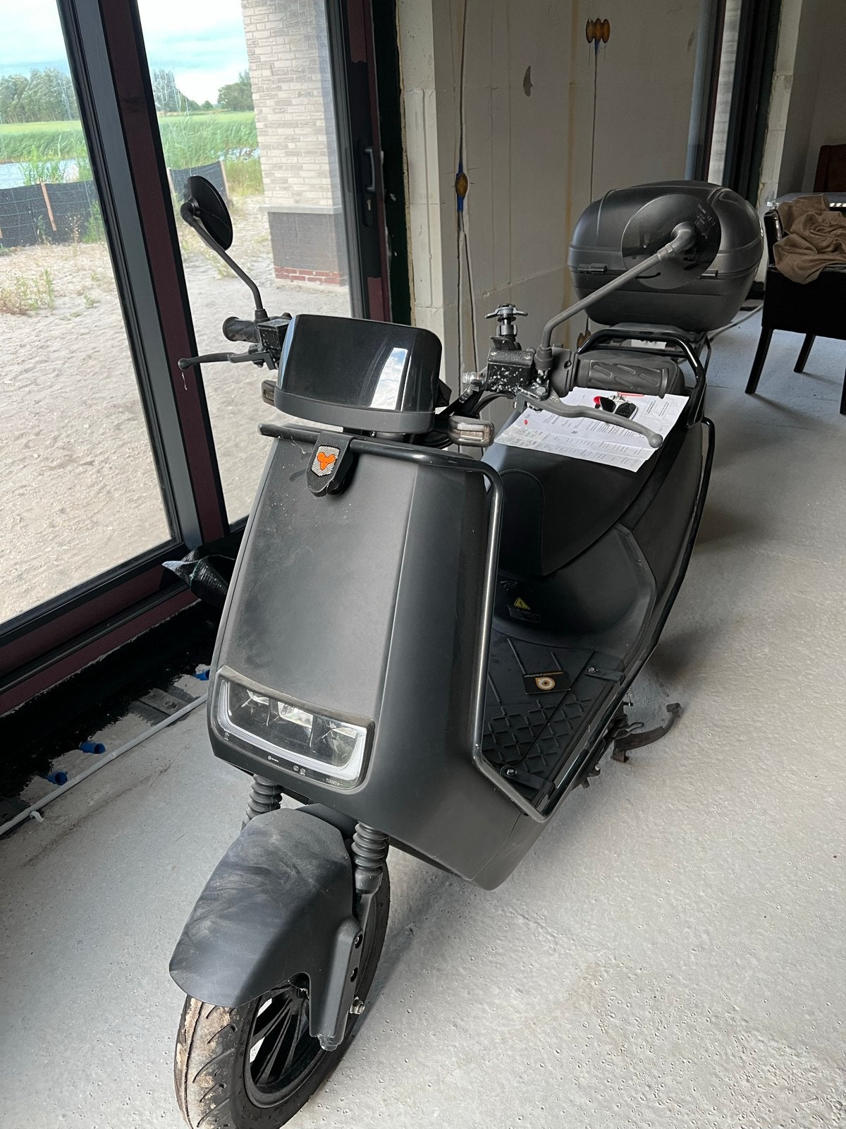 La Souris elektrische scooter met 2 accu's, bj 2022, Ophalen, Zo goed als nieuw, Elektrisch, Overige merken