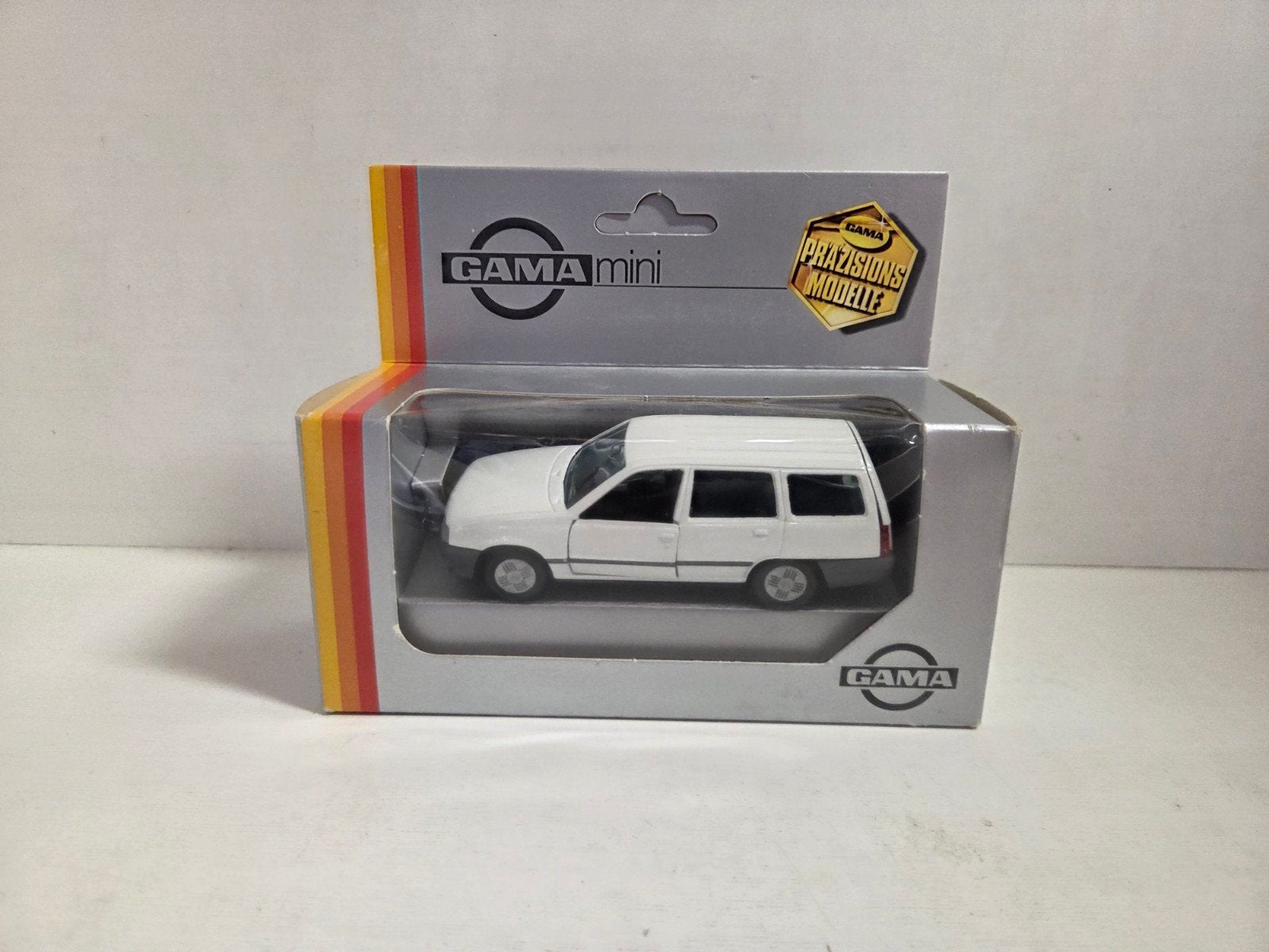 Gama Opel Kadett GL Caravan 1:43, Auto, ., Ophalen of Verzenden, Zo goed als nieuw
