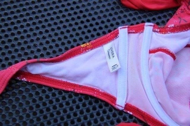 Halterbikini rood Livera mt 38 E/F Vaste prijs OPRUIMING, Kleding | Dames, Ophalen of Verzenden, Zo goed als nieuw, Bikini, Rood