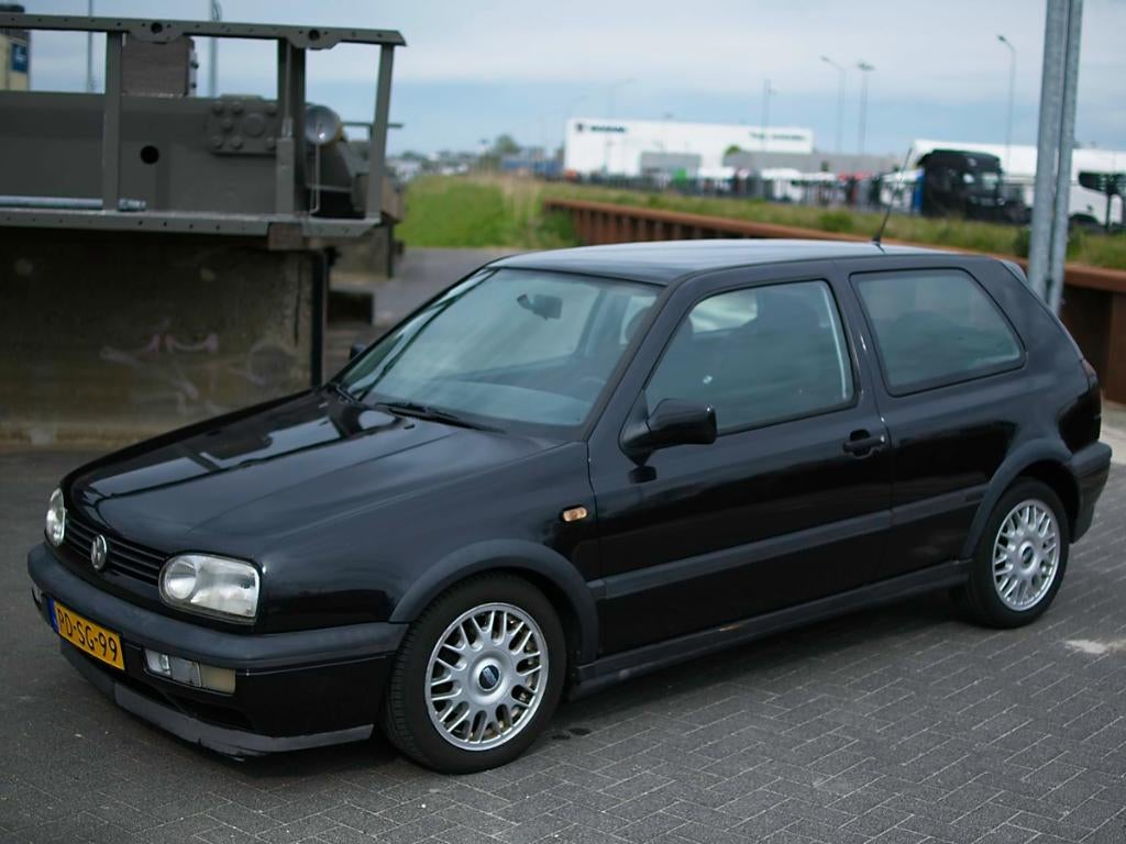 Volkswagen Golf Atlanta Sport 1.6 CL 1996, Auto's, Voorwielaandrijving, 40 €/maand, Zwart, 4 cilinders