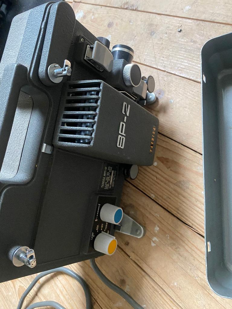 Vintage Yashica 8P-2(8mm)Projector Multi-Voltage., Ophalen of Verzenden, 1960 tot 1980, Projector