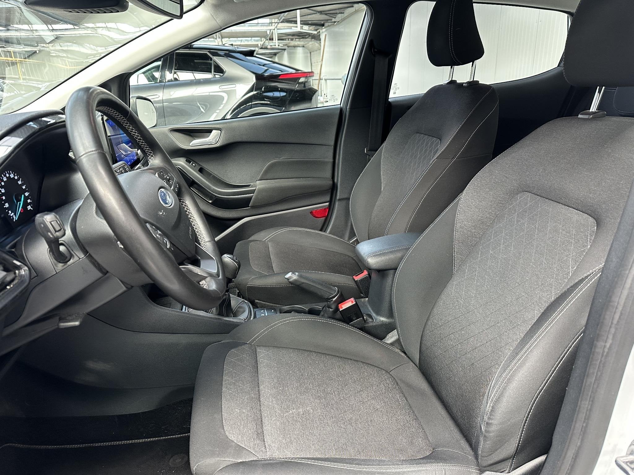 Ford Fiesta 1.0 EcoBoost Hybrid Cross, Hybride, Hoge instap,, Voorwielaandrijving, Stof, Gebruikt, Euro 6