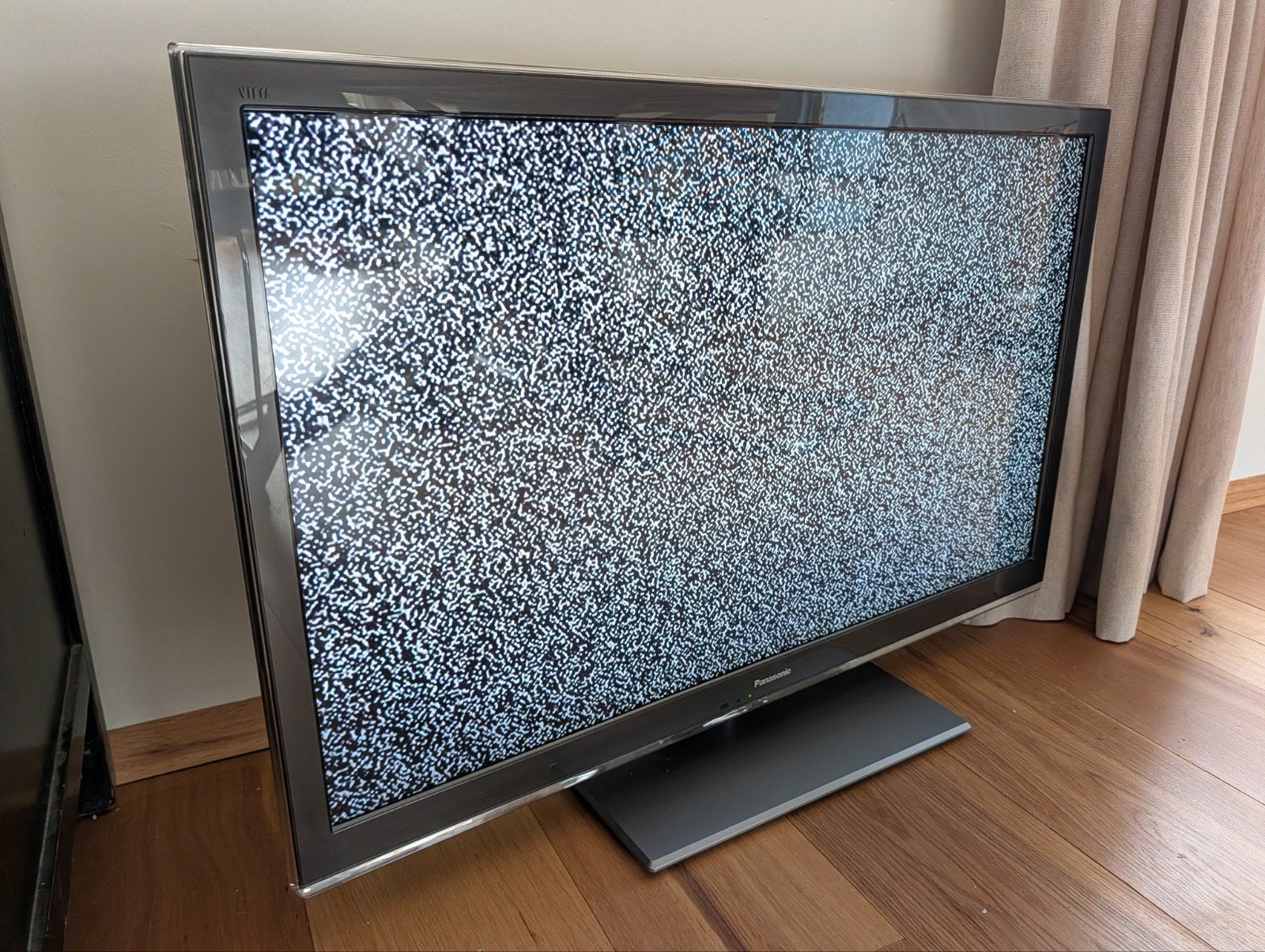 Panasonic TX-L37ET5 TV, Ophalen, Gebruikt, Panasonic, 50 Hz