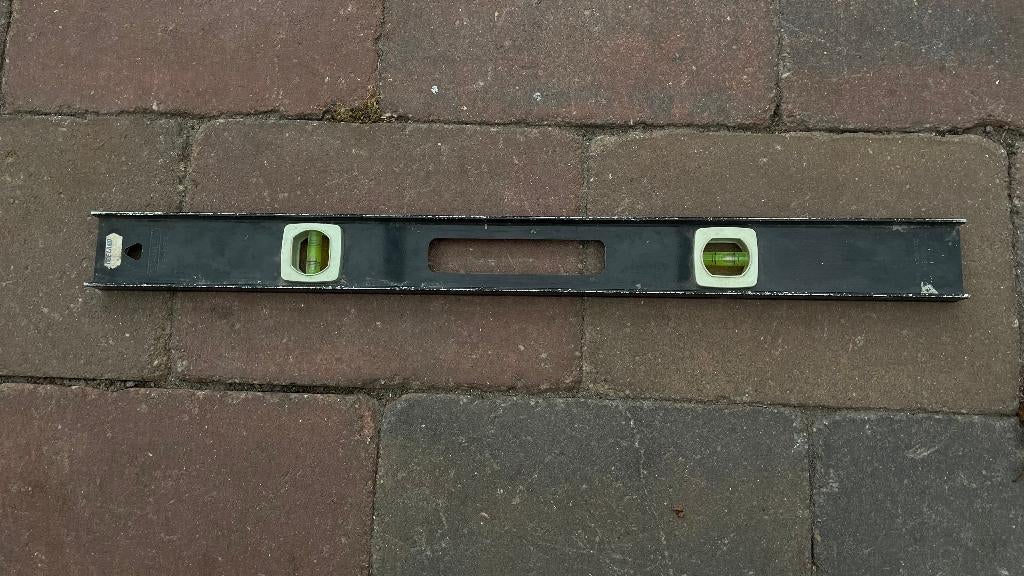 Gereedschap: waterpas, ,handzaag ijzerzaag, Ophalen of Verzenden