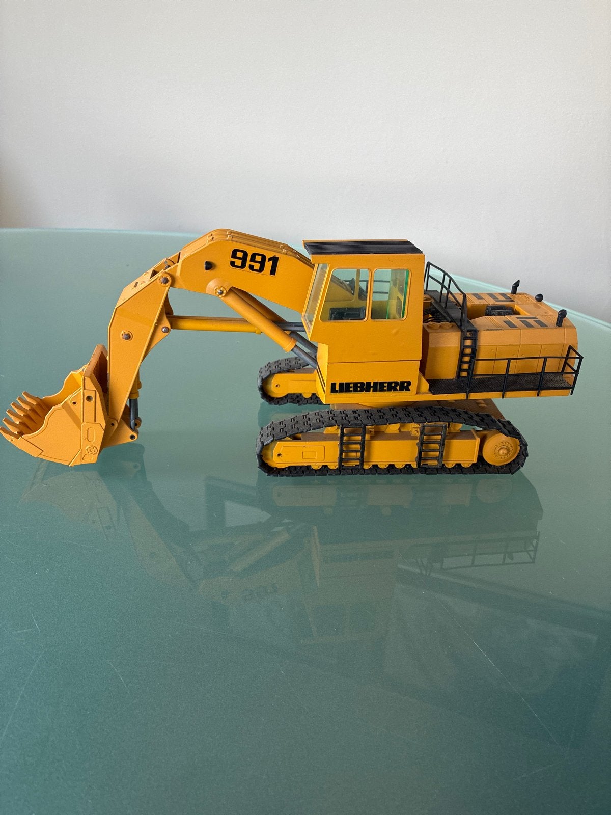 Liebherr 991 miniatuur Conrad 1:50, Ophalen of Verzenden, Zo goed als nieuw, Hijskraan, Tractor of Landbouw, Conrad