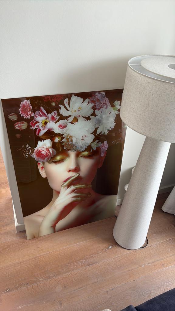 Schilderij van glas vrouw met bloemen, Ophalen
