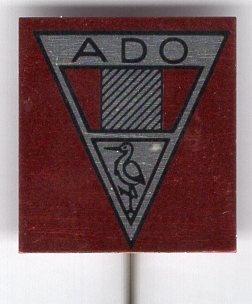 A.D.O. ADO blik voetbalclub speldje ( Z_087a ), Verzenden, Nieuw, Sport, Speldje of Pin