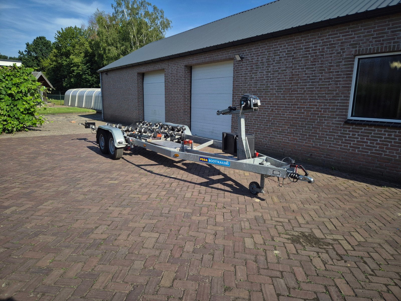 Pega 2000 kg boot trailer, Watersport en Boten, Boottrailers, Ophalen of Verzenden, Gebruikt, Minder dan 6 meter