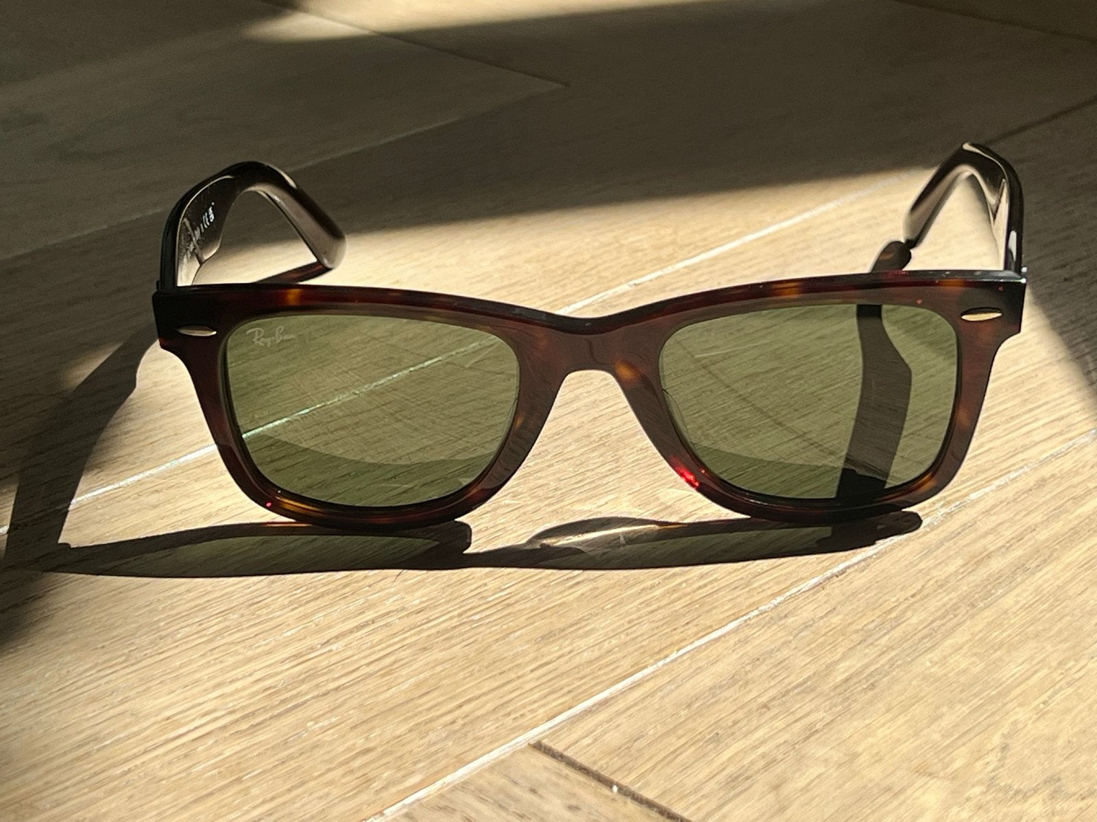Ray-Ban Wayfarer Zonnebril Mat Bruin 52mm, Sieraden, Tassen en Uiterlijk, Zonnebrillen en Brillen | Dames, Zo goed als nieuw, Zonnebril