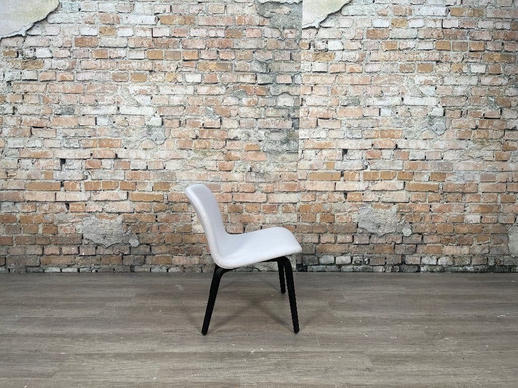 Muuto Fiber Lounge Chair bij TheReSales, Ophalen, Minder dan 75 cm, Design, Zo goed als nieuw