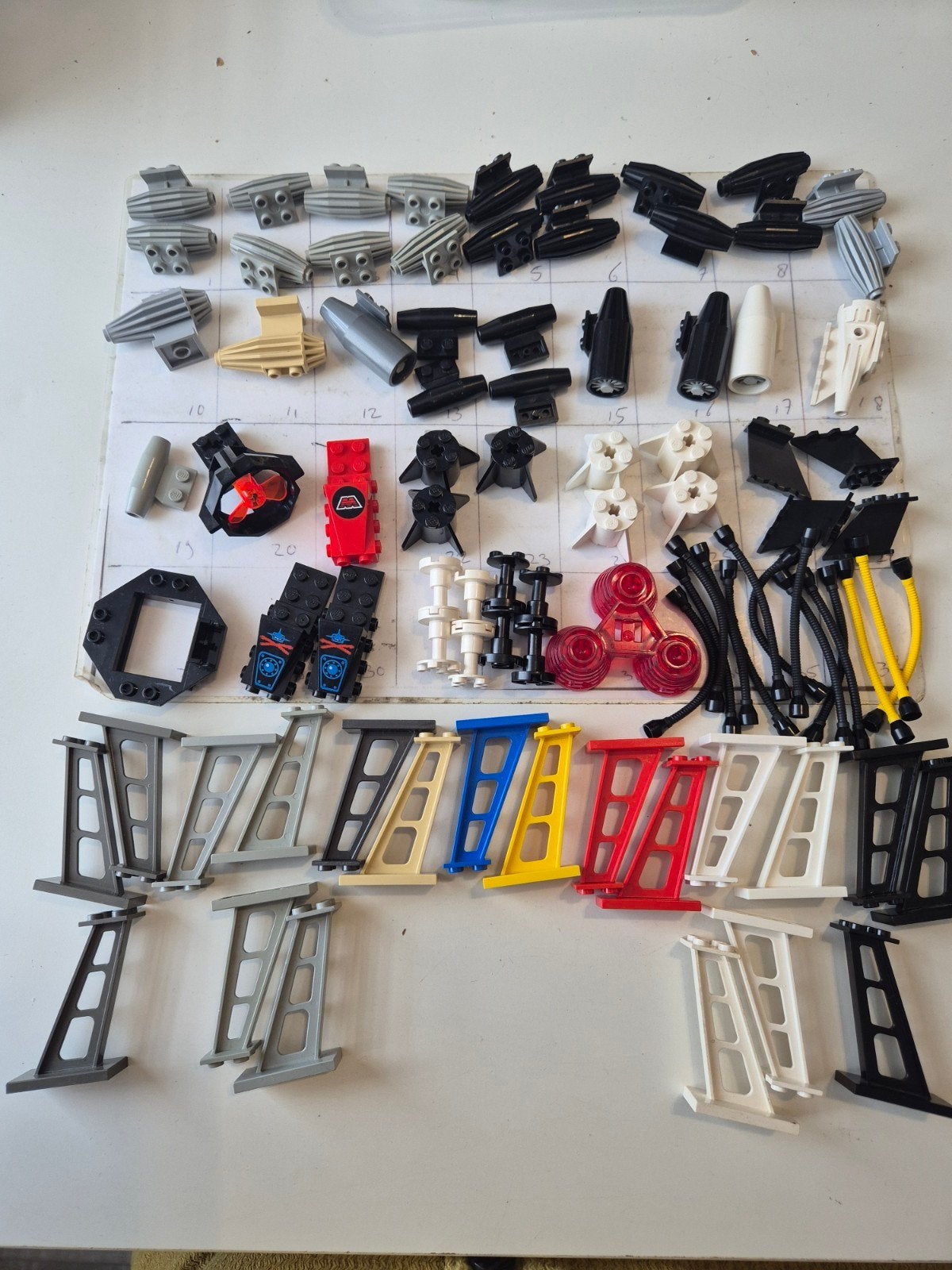 Lego space trein city motor pilaar onderdelen vliegtuig hose, Ophalen of Verzenden