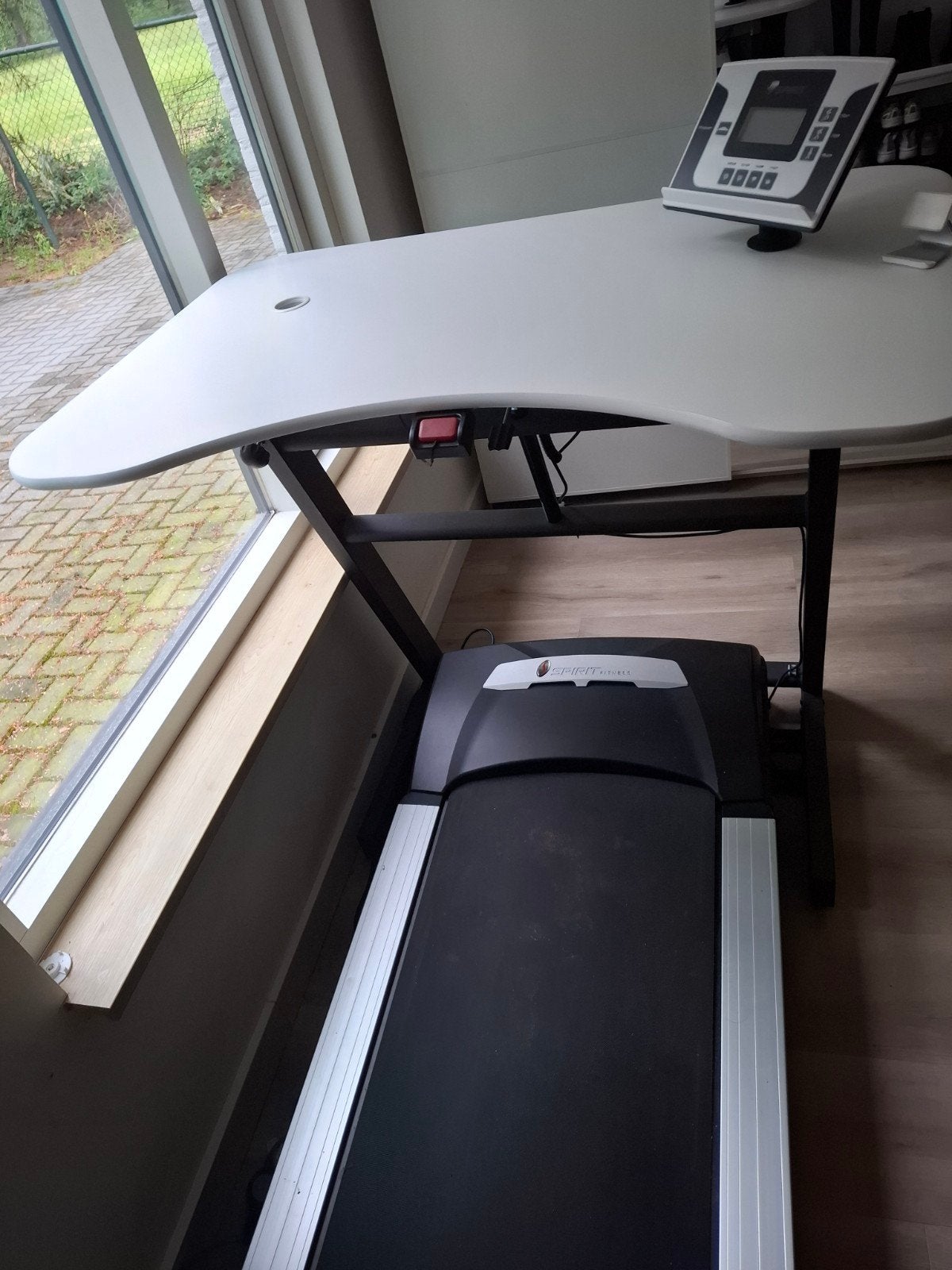 Spirit Fitness loopband bureau nieuwstaat, Ophalen, Espirit@espirit.com, Espirit, Zo goed als nieuw