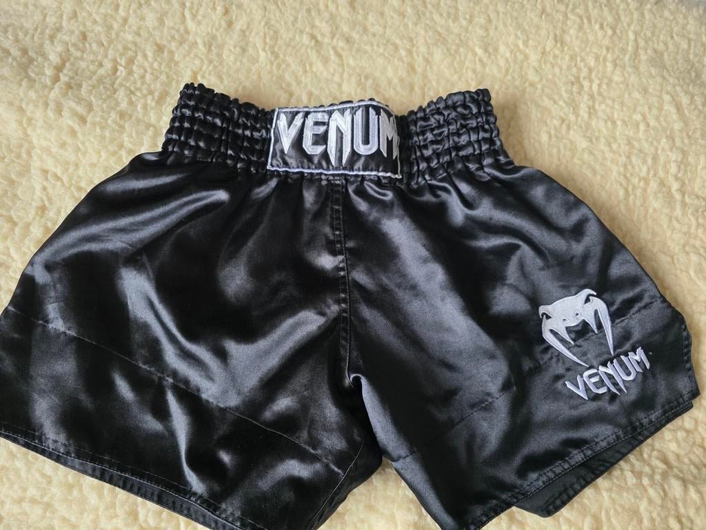 Venum Kickboksbroek Zwart Maat XL/ ca S damesmaat, Sport en Fitness, Vechtsporten en Zelfverdediging, Overige, Maat XL, Ophalen of Verzenden