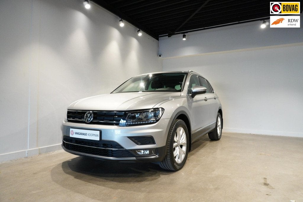 Volkswagen Tiguan 1.4 TSI 4Motion Highline Trekhaak|ACC|Virt, Auto's, Volkswagen, Automaat, Automatische klimaatregeling, Gebruikt