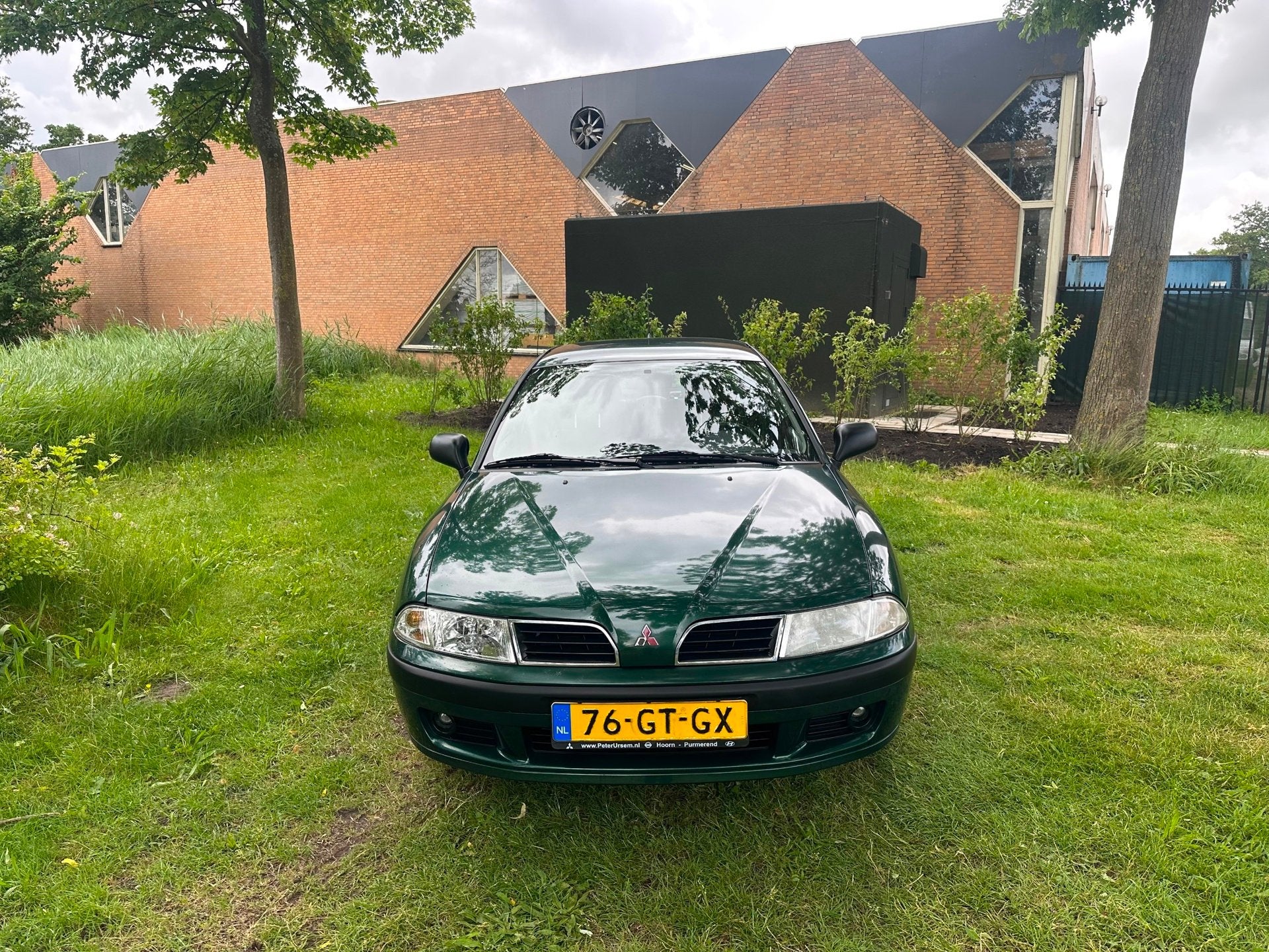 Mitsubishi Carisma 1.6 Avance Airco Elek. Ramen 46DKM NAP! 1, Auto's, 4 cilinders, 49 €/maand, Bedrijf, Handgeschakeld