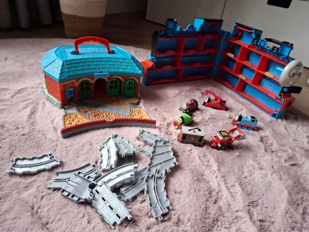 Thomas de Trein Speelset met Station en Treintjes, Ophalen of Verzenden, Gebruikt