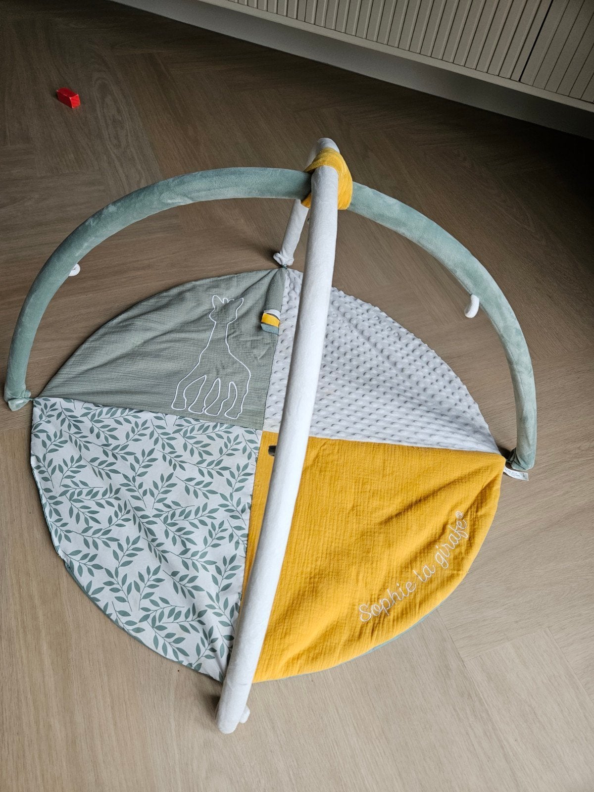 gratis: Speelkleed Sophie de Giraf met speelbogen, Ophalen, Gebruikt, Speelkleed