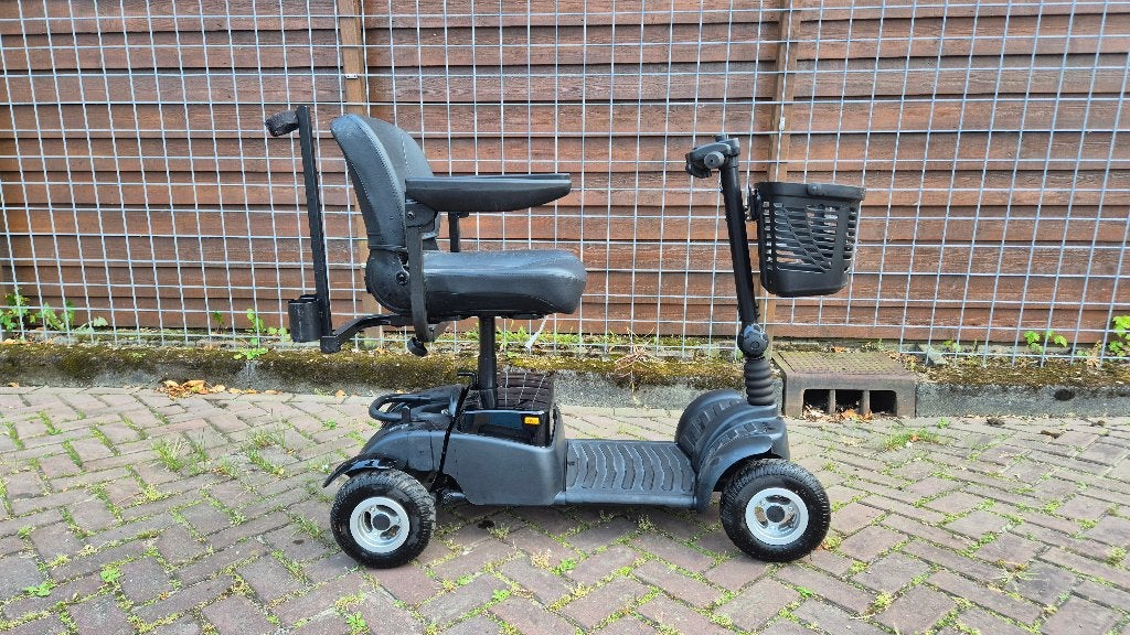 Vivo Life & mobility, de demontabele reisscooter scootmobiel, 10 km/u of minder, Ophalen, Overige merken, 26 t/m 35 km