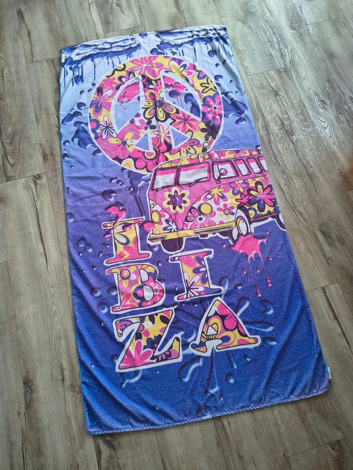 Prachtige blauwe hippie badhanddoek flower power VW busje., Blauw, Onb, Handdoek, Ophalen of Verzenden